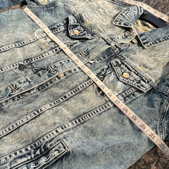 Jella c denim distressed stonewashed jean jacket NWT S - Picture 8 of 12